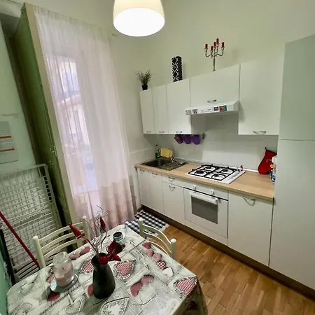 Happy Apartment